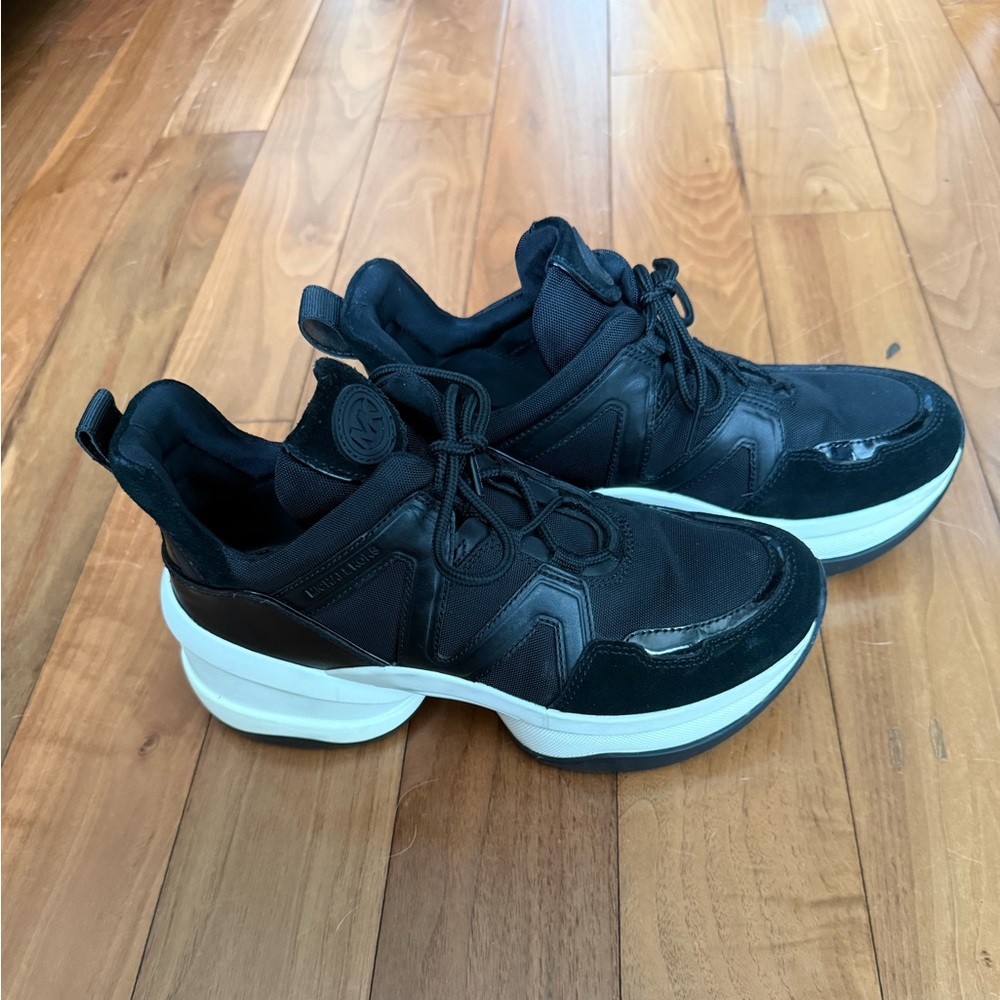 (SOLD) Michael Kors Black and White Men's Sneakers